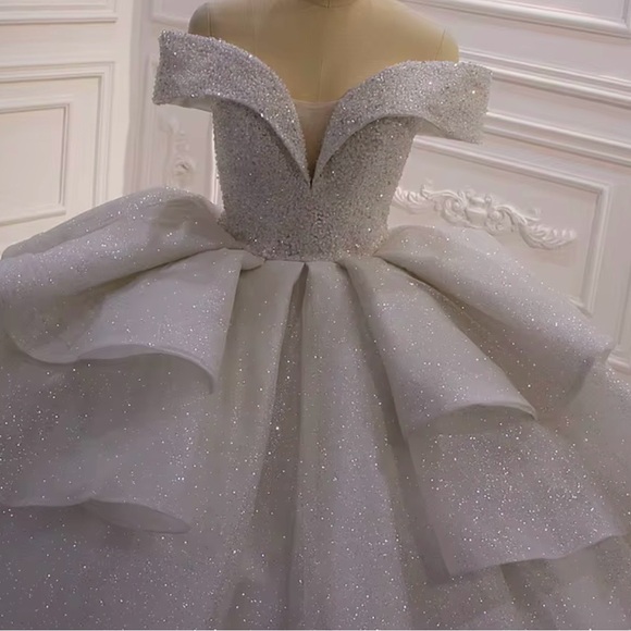 Sparkling White Dress - Picture 2 of 6